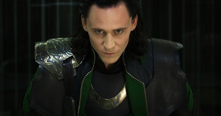 Tom-Hiddleston-Loki-Costume-Chest-Shoulder